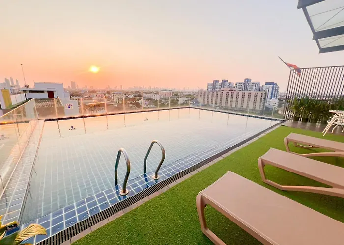 Chaba Srinakarin Apartment Bangkok